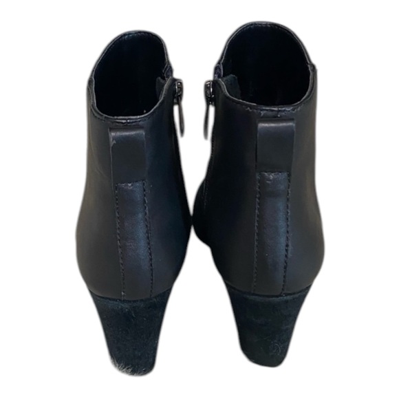 Tahari Boots - Picture 3 of 7